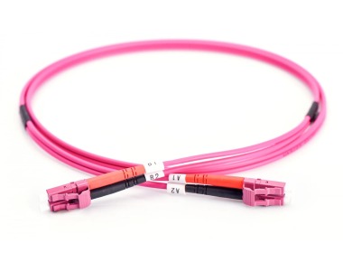 Câble fibre optique Digitus Duplex LC/LC MM OM4 50/125um 3m DK-2533-03-4